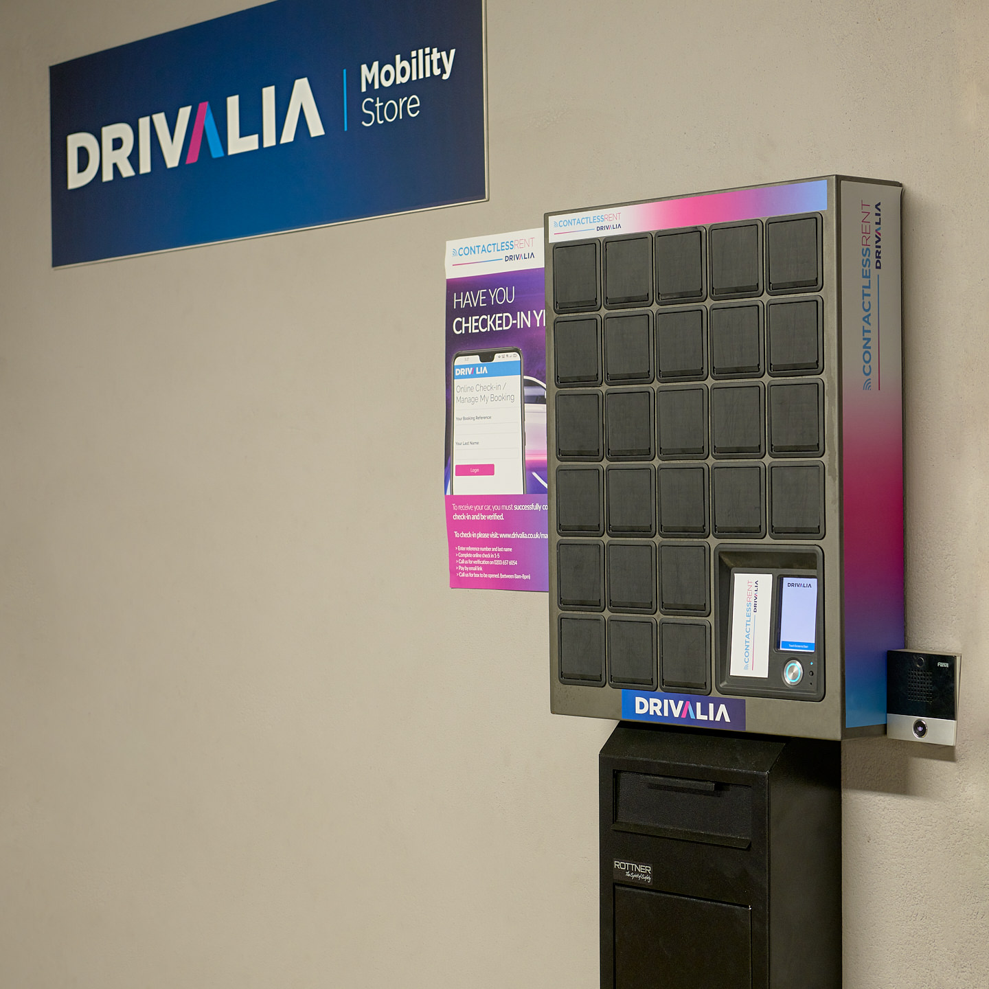 Car Hire Tower Bridge London (Contactless Rent) Drivalia